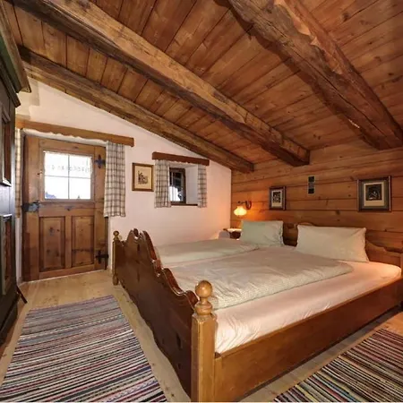 Dağ evi Ferienhauser Reither Almen *